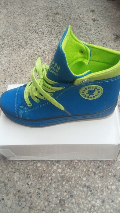 Дамски кецки нови