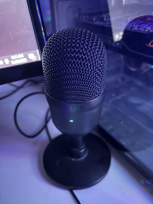 Vand SETUP (Pc,monitor,microfon,mouse,tastatura)+Stick de internet