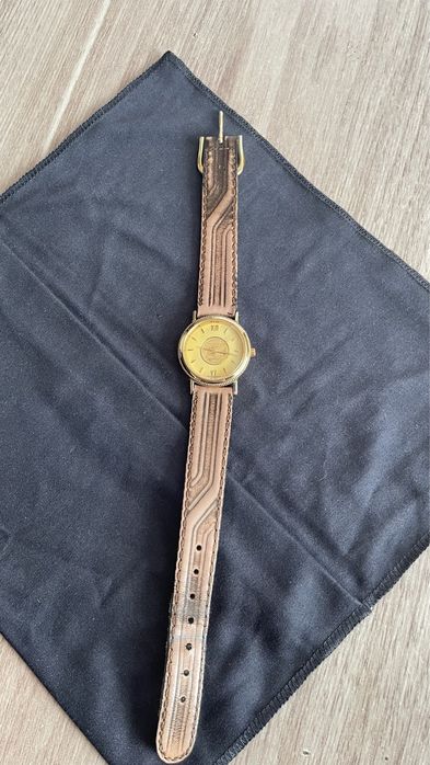 Часы женские Romanson