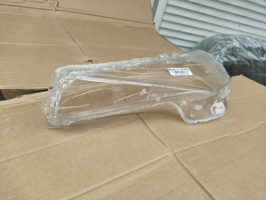 Стекло фара элантра 21+