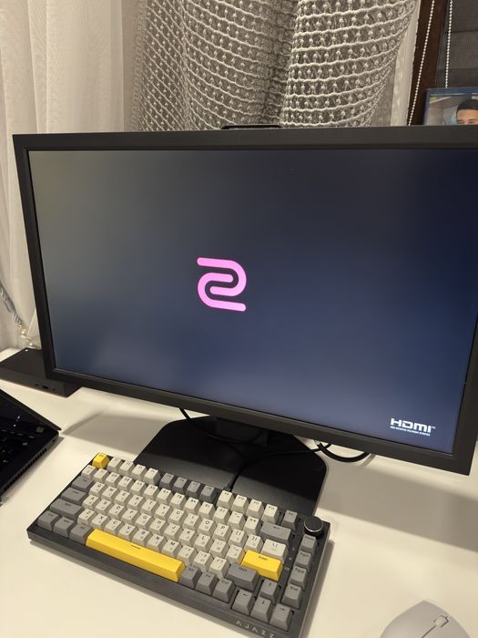 Продам монитор Benq Zowie xl2411,  144hz, 24,5”