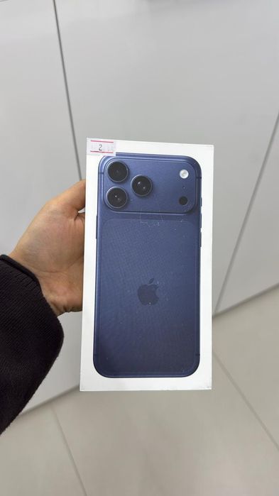 Продам новый 17 про мах 2 Тб