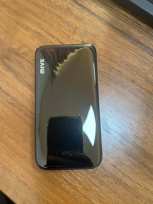 MIVE sensor buklanadigan telefon