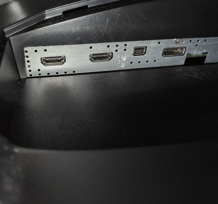 Acer XZ271 27" извит геймърски монитор 144Hz, с кутия