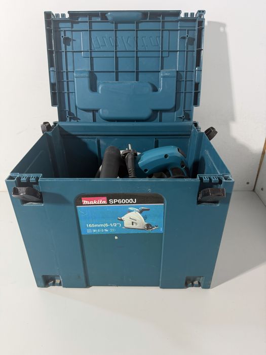 Makita SP 6000 J circular prin plonjare
