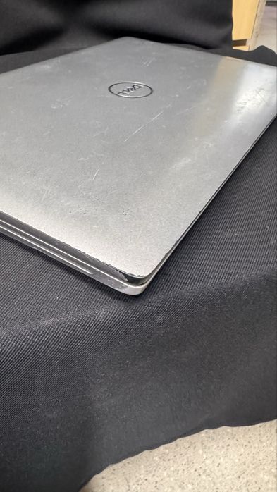 Продам бизнес ноутбук