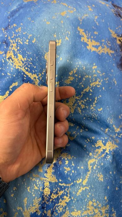 Vand Iphone 15 pro 256gb