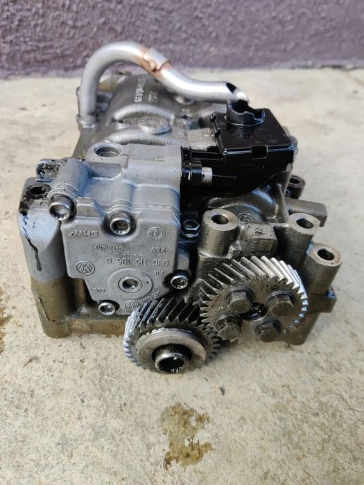 Pompa ulei Modul balansieri motor 2.0 CAG CAH Seat Exeo AUDI A4 A5 A6 Q5 VW Passat Tiguan 03L103537 / 03L103535V / 03G115169B