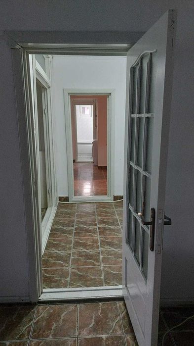 Apartament ultra-central – vizavi de Direcția Muncii, Etaj 4 cu acoperiș, CT și izolat, OFERTA SUB PRETUL PIETII!!