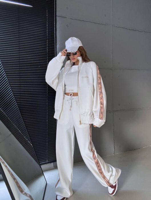 Екипи Дамски нови