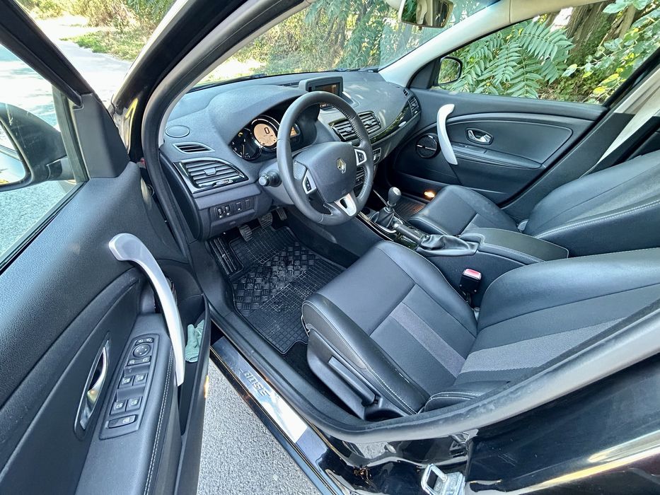 Renault Megane 3 break Bose Edition 1.9 dci 130cp E5 2011 adus recent
