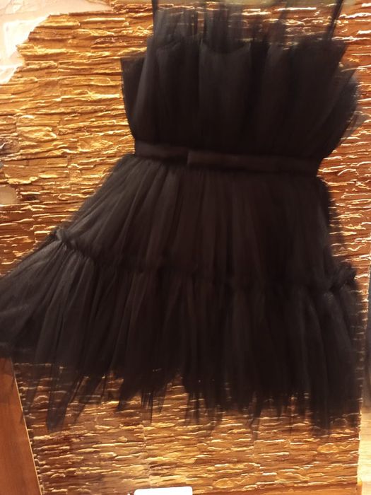 Продам шикарное платье на девочку