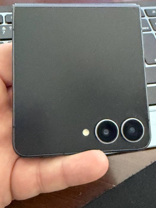 Samsung flip 7 jetblack 12-256