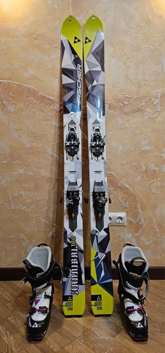 Продам лыжи с ботинками скитур