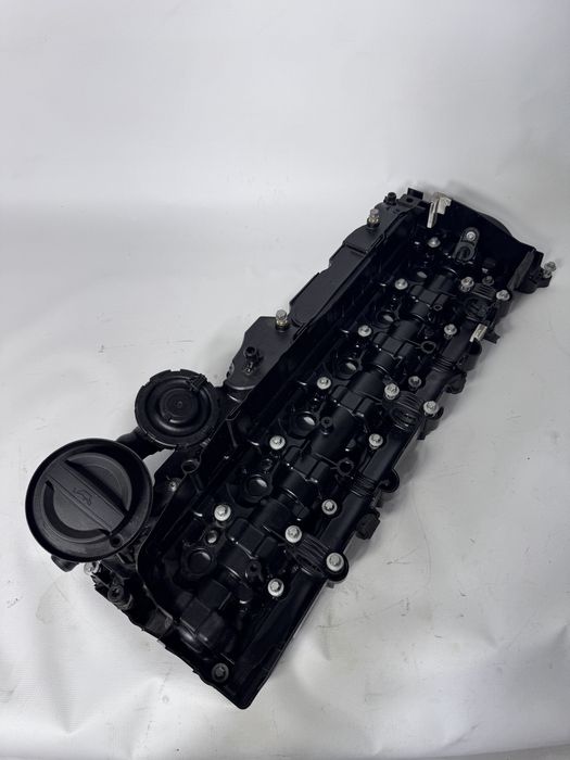 Като НОВ оригинален капак клапани BMW  N57D30B 35d 40d 313 kapak klapani dizel 11128507607 11127812894 11128515746