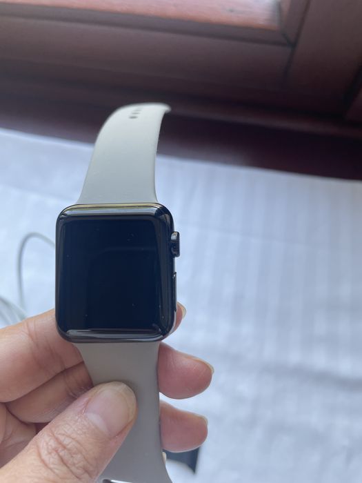 Продам Apple Watch Series 2