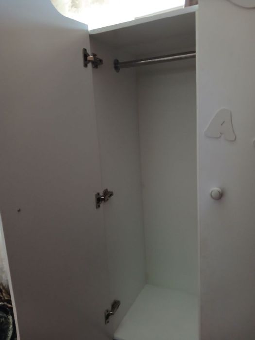 Срочно продается кроват и шкаф 3,500,000 сум