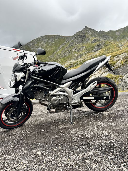 Suzuki SFV 650 Gladus 2010