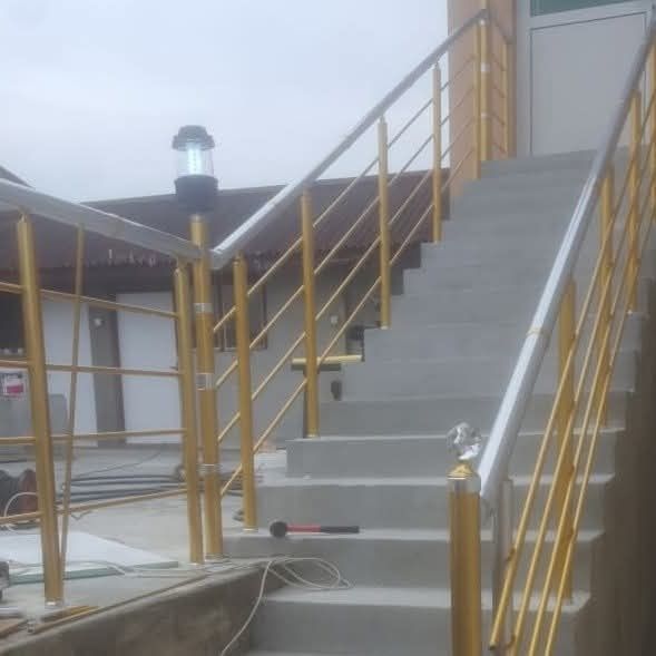 Алуминиеви Парапети