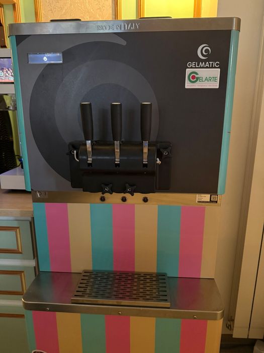 Mașină profesională de înghețată GEL MATIC