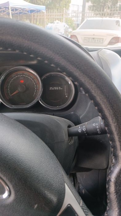 Lada Largus cros full 2022 yil
