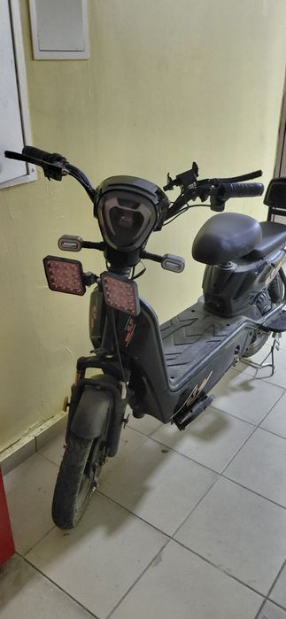 Электровелосипед  руль не поварачивается