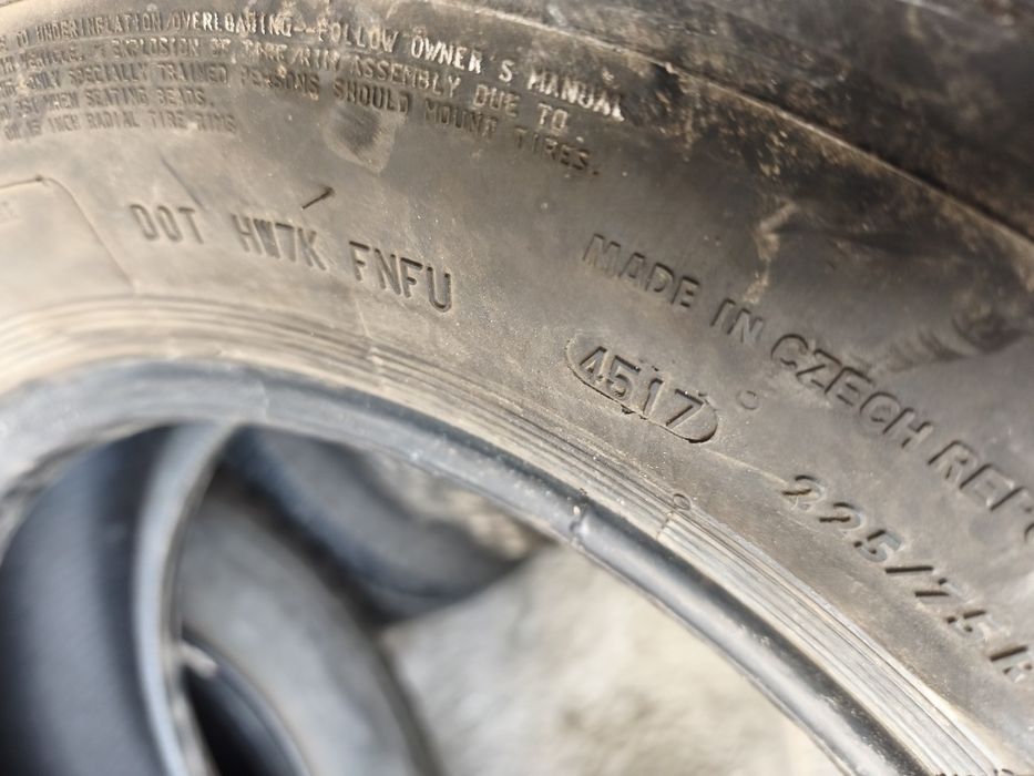 Два броя гуми 225/75R 16C