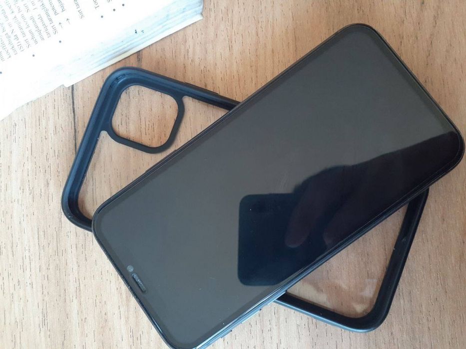 Iphone 11. LLA/ Region