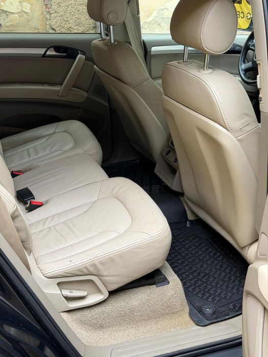 Audi Q7 3.0 TDi  233 CP