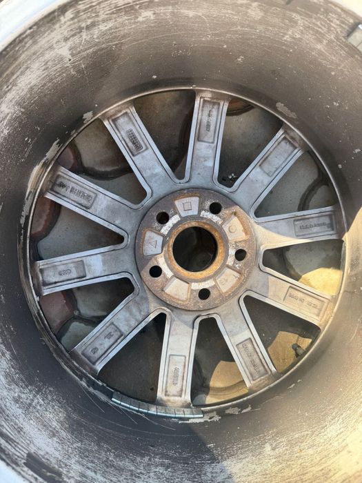 Vând set roți 245/45 R18 dot 2024,jantele sunt originale audi