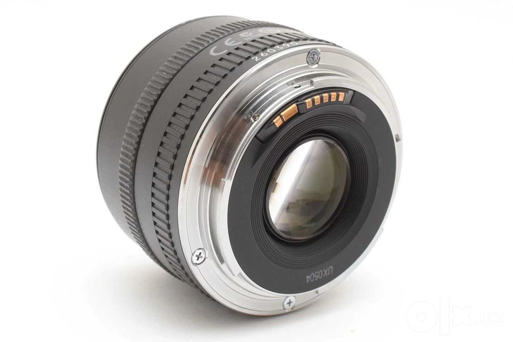 Canon EF 35mm f/2.0 — Качественный объектив (Japan)