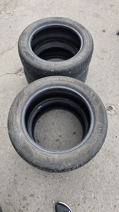 225/55/R18 kumho