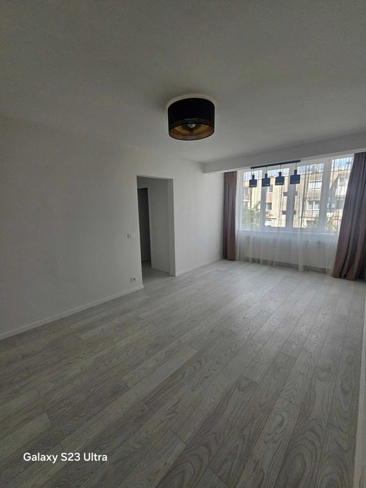Apartament cu 3 camere