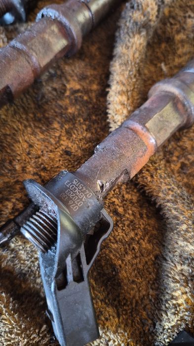 Injector Volkswagen Crafter 2008 Duba 2,5 TDI