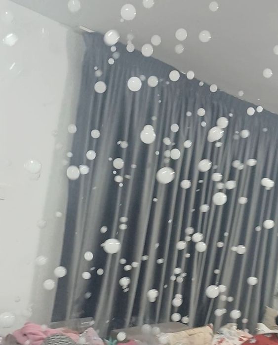 Vand masina de baloane cu fum