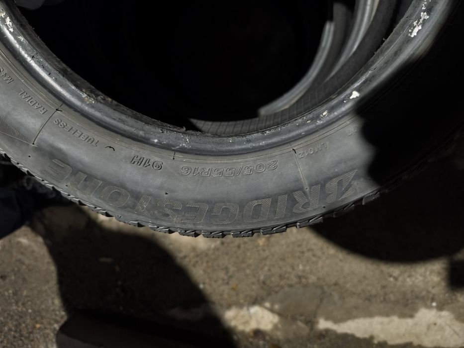 Шины Bridgestone 205/55R16