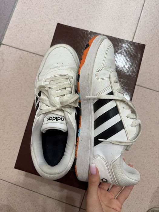 Маратонки Adidas размер 40