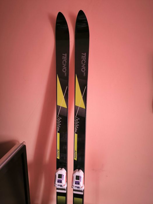Ски Tecno Pro с автомати