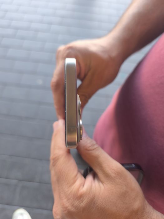 Iphone 15 pro impecabil