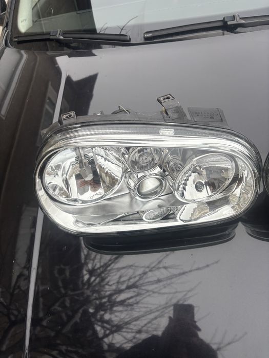 Фарове комплек зе Голф 4 2броя