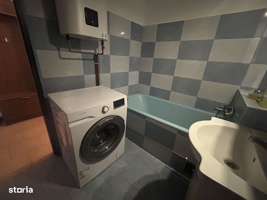 Mircea cel Bătrân -Gh. Lazăr -1 cameră,Mobilat,250 euro.Negociabil