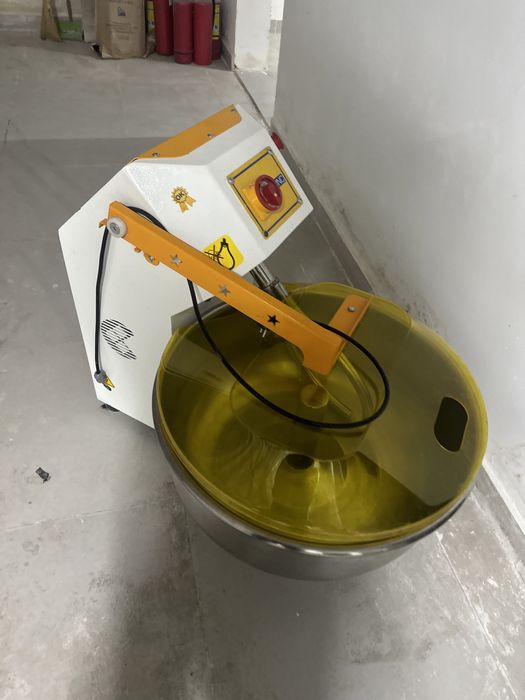 продам тестомес турецкий в отличном состояний