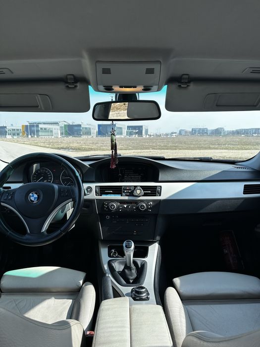 BMW Seria 3 2010 — imagine 5