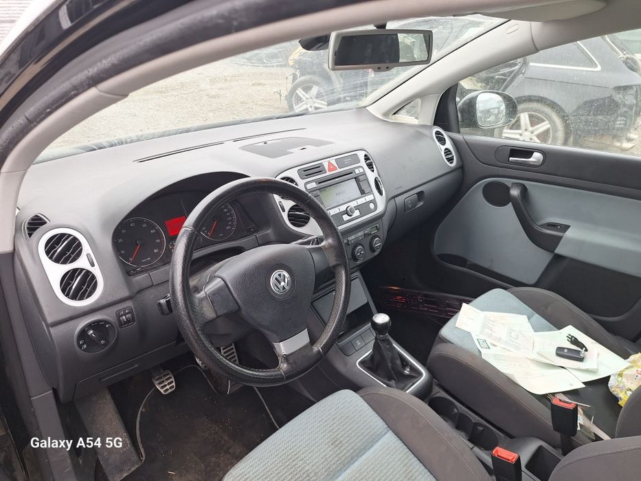 Dezmembrez VW Golf 5 Plus CROSS 1.4 tsi CAV  culoare LO41