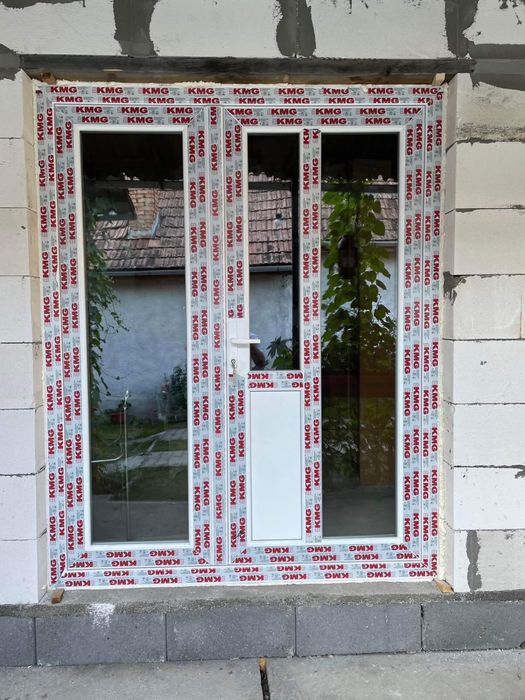 Confectionez  usi geamuri termopan la comanda
