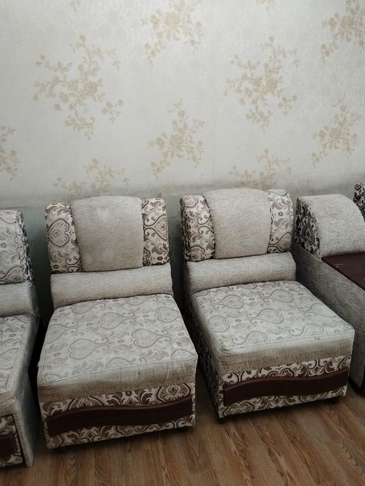 Продам диван б/у после хим чистки