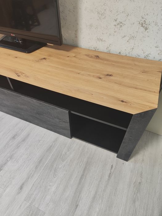 TV шкаф 180 х 41.5 х 55 см.
