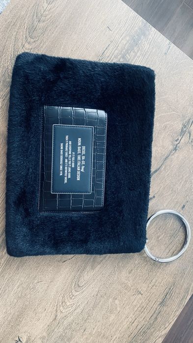 Diesel оригинална чанта от мъхеста материя