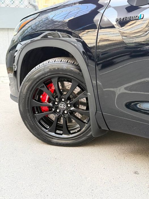 Bugun sotuvimizda Toyota Highlander