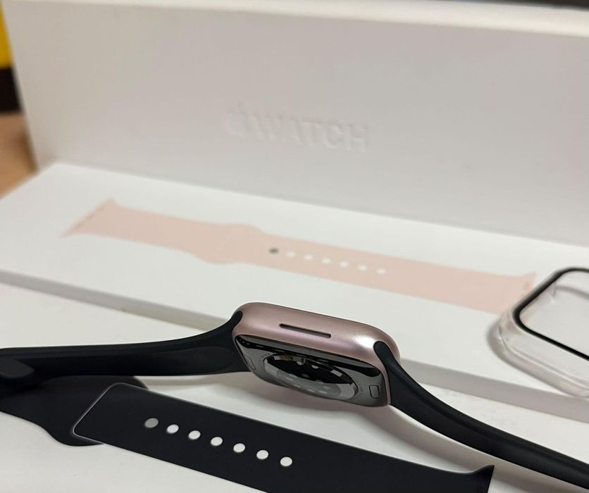 Apple Watch 9 GPS, 41mm Pink Aluminium Case, Light Pink